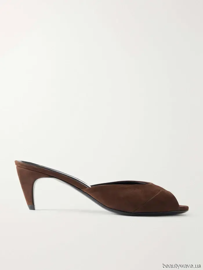 The new Fall 2026 footwear is arriving, and I'm completely confident that these 33 styles will be sold out.