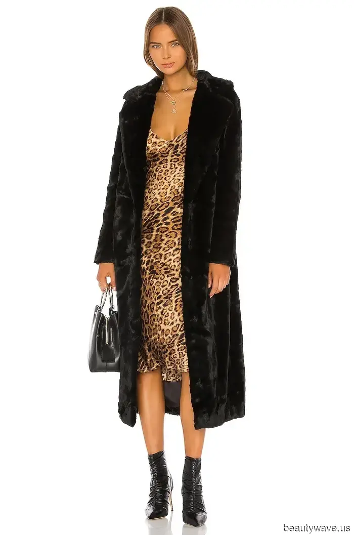 Dua Lipa Sported the Only Winter Coat for Cool Girls That We Desire