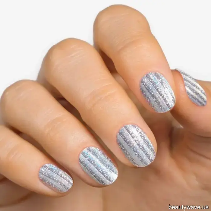 Apologies, Polka Dots; this is the even more stylish nail art design I'm saving for fall.