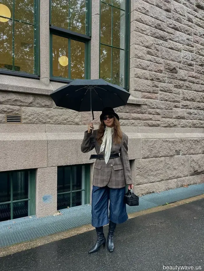 Tutti a Parigi hanno appena abbandonato gli stivali alla caviglia per questo stile di stivale che è molto più elegante.