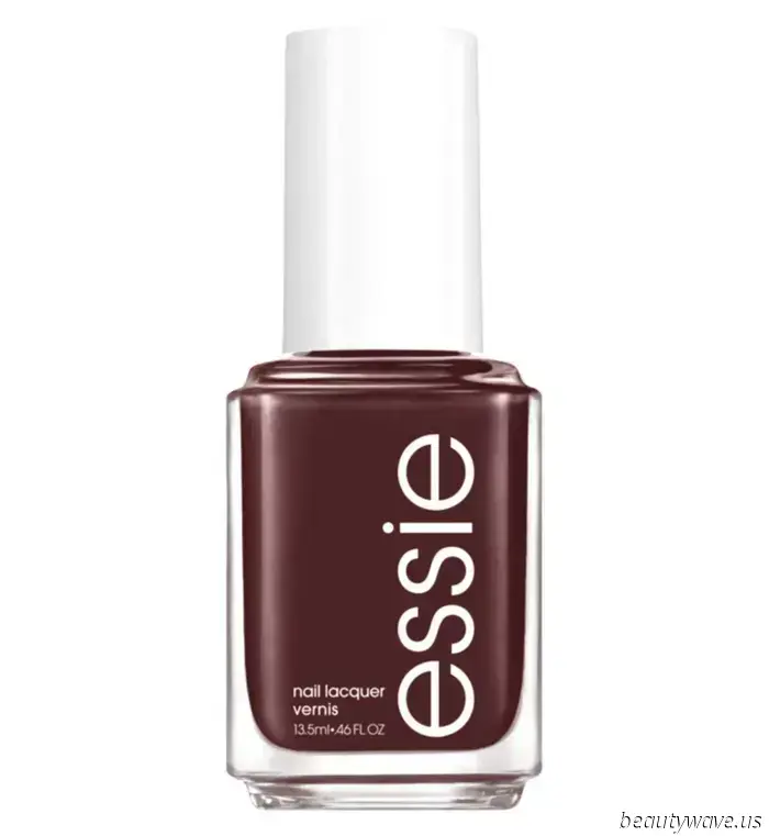 Moody, Sweet, and Luxurious-Looking—Rum-Raisin Nail Trends Are Set to Be Popular This Autumn