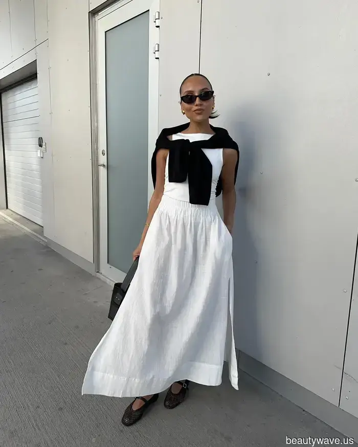 Invece dei jeans, le persone a Parigi indossano questo elegante capo con ballerine e mocassini.