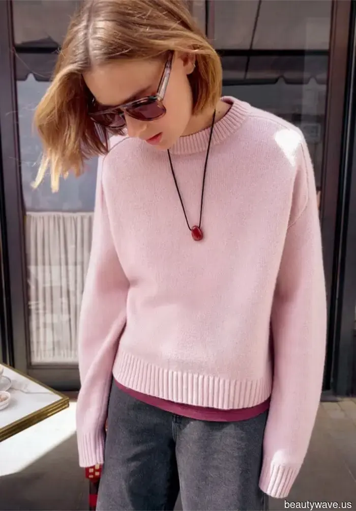 Victoria Beckham Sported a Beautiful Color Combination That Stylish Dressers Will Imitate Soon.