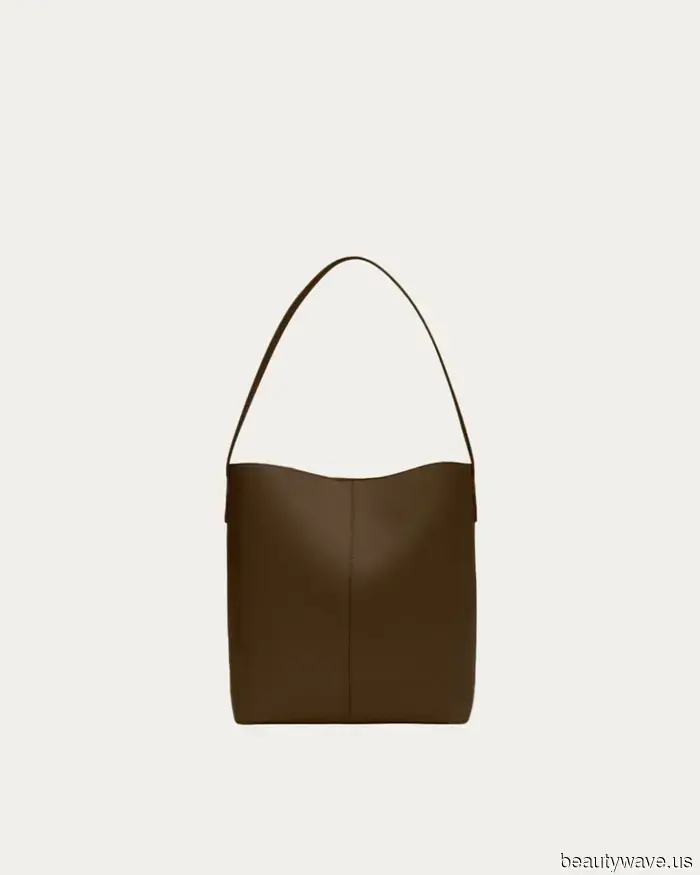 From New York City to London, fashionable individuals all over are seen with this trendy, discreet bag.