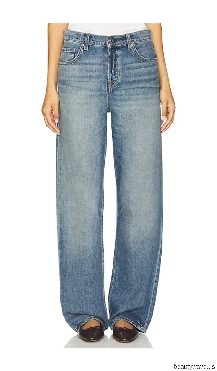 Breaking News: The Denim Wash That Will Rule Every Stylish Look This Fall