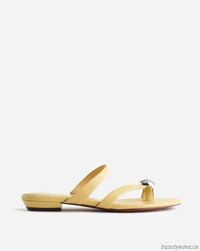 It's Official: This Is *the* Shoe Color Trend to Bring on Your Summer Trips