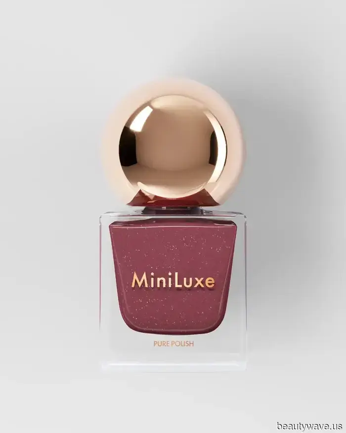 Я попросила редакторов по красоте поделиться "почти нейтральными" лаками для ногтей, которые они никогда не отдадут...