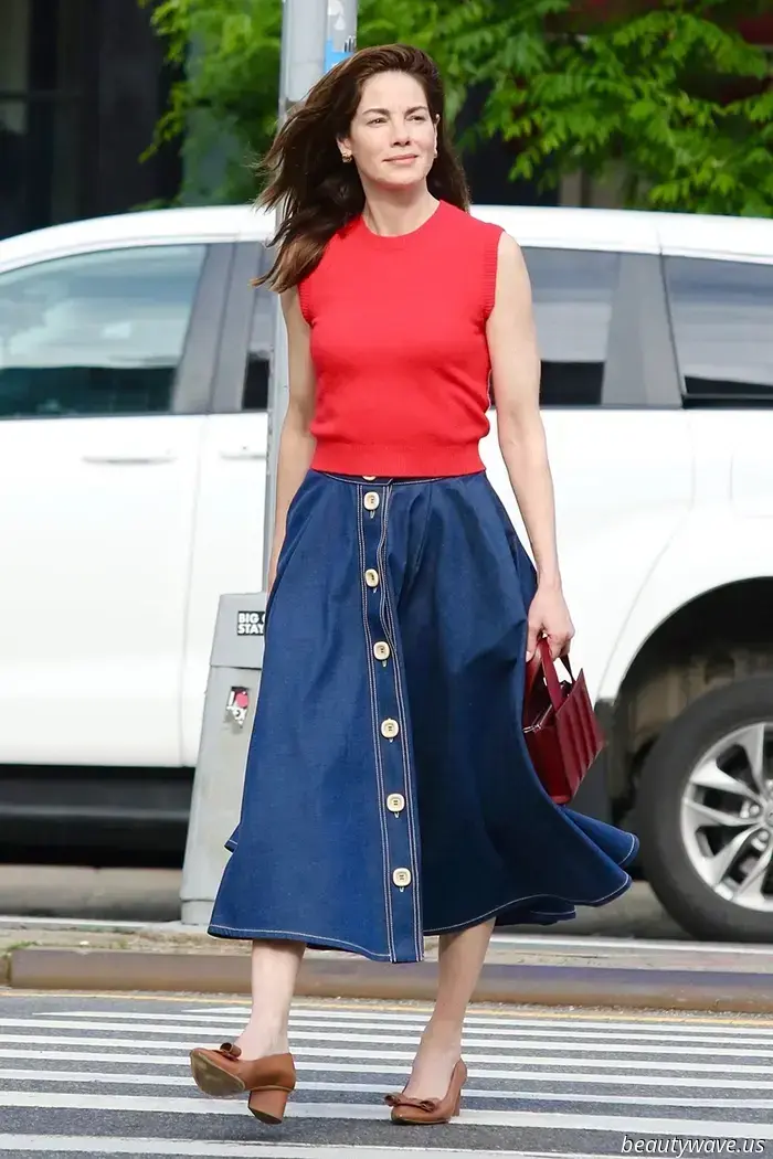 Individuals with a stylish flair are now embracing this retro-inspired heel trend, pairing it with both pants and skirts.