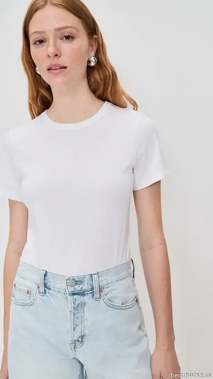 Here’s the sophisticated approach to styling a white t-shirt currently.