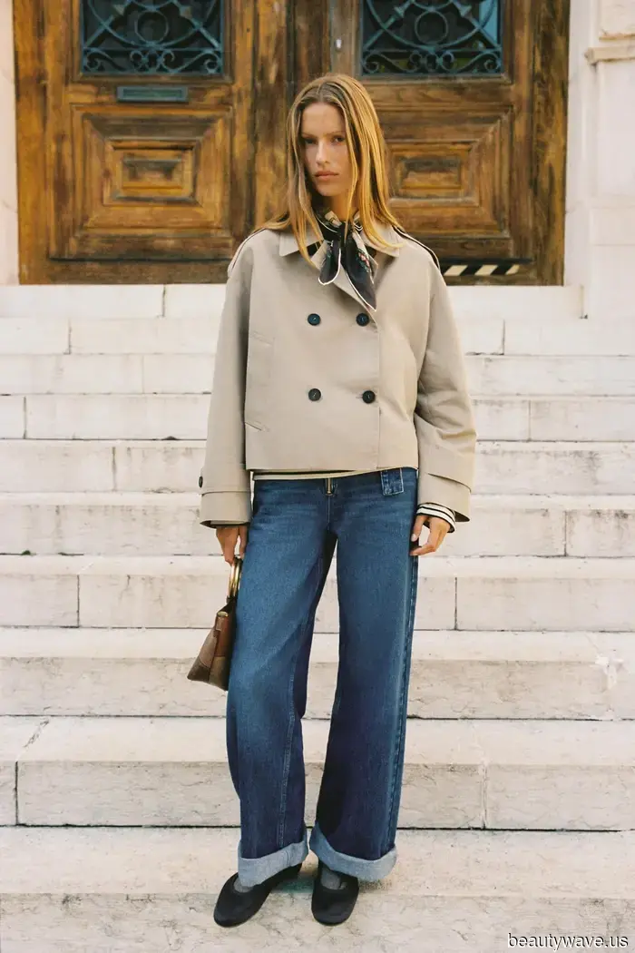 I just returned from Paris—this is the outfit combination of jacket, jeans, and shoes that I noticed everywhere.