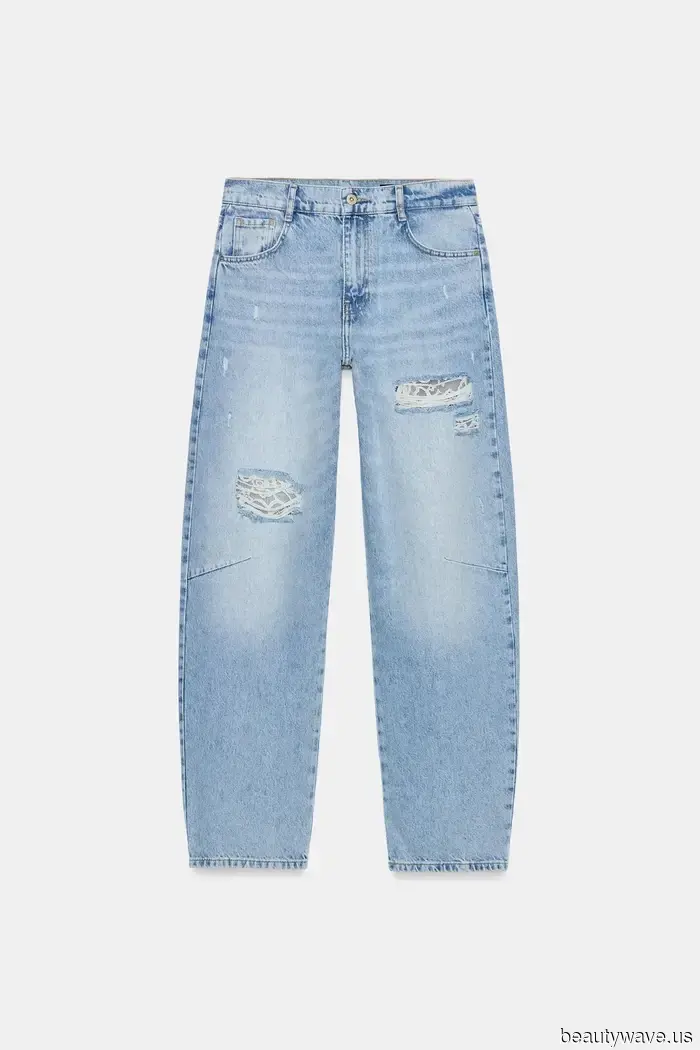 Sorry, Flats—This Spring, Everyone in Paris and NYC Is Wearing Only Jeans with Heels.