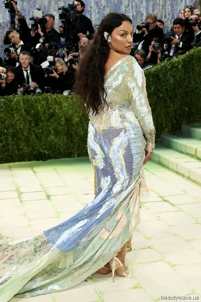 "Rebellious. Alluring. Bare Skin!" All the Exclusive Insights on Paloma Elsesser's 2026 Met Gala Ensemble