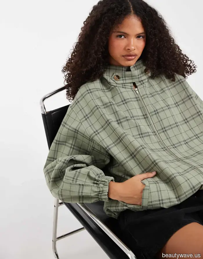 Seen in Paris and London: The Print Trend Replacing Polka Dots This Summer