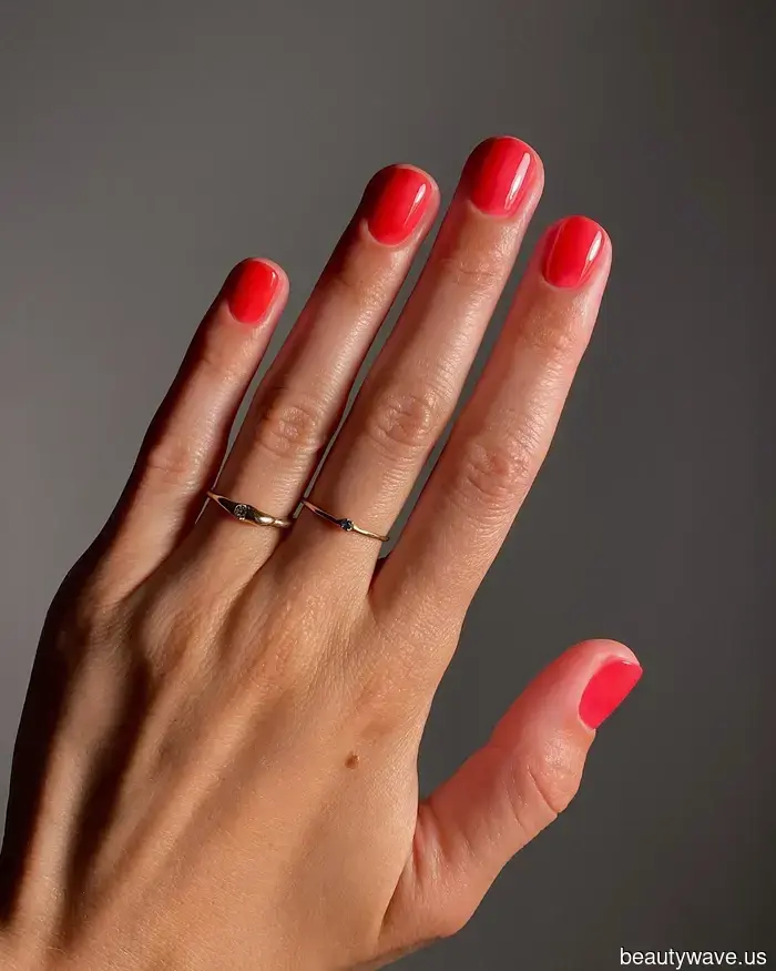 I Stand By It—Jelly Nails Are the Most Stylish Minimal Summer Manicure