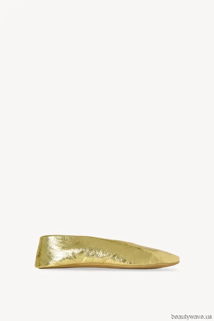 Everything You Need: What to Wear While Hosting During the Holiday Season