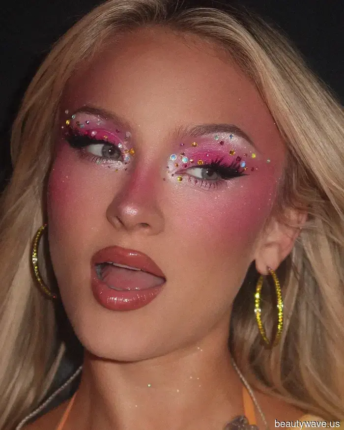 I'm Heading to Coachella—8 Beauty Trends I Expect to See on Every Trendy Festival Attendee This Year