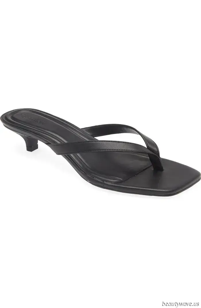 If you're not a fan of flat flip-flops, check out these $50 sandals from Nordstrom that are popular among fashion enthusiasts in NYC.