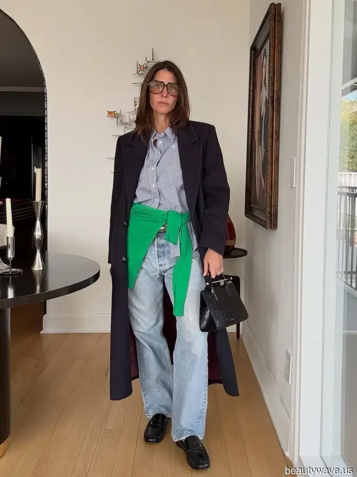 Styling Light-Wash Denim for Spring, as Suggested by Style Influencers