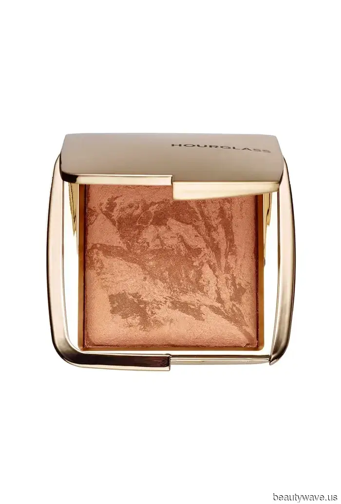 Olivia Dean's Beauty Styles Capture the Essence of Rom-Coms: 9 Instances That Won Our Hearts.