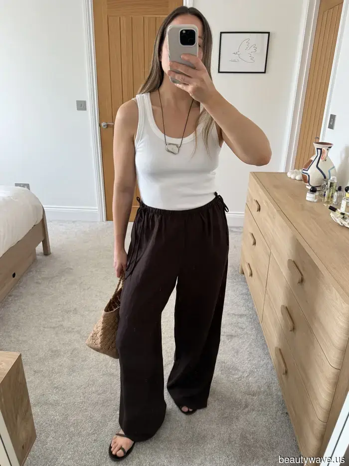 I Recently Tried On H&M's Full Linen Collection—These 18 Items Appeared and Felt Extremely Luxurious.