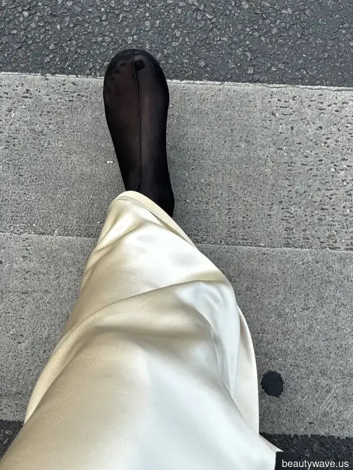 This "Ugly" Shoe Trend Has Made a Comeback from 2016—And It's Improved This Time.