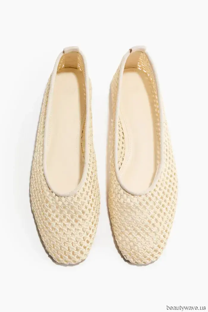 I’m borrowing this simple French-girl styling tip to refresh all of my spring outfits.