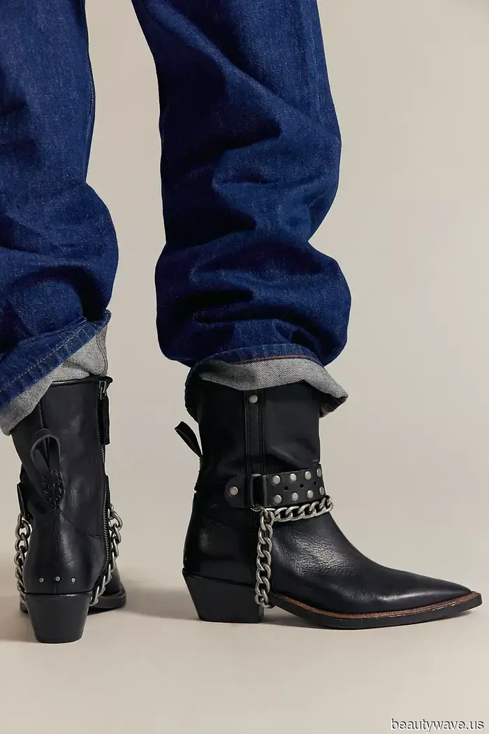 Шикарные французские женщины носят эти тренды плоской обуви с чем угодно в 2026 году.