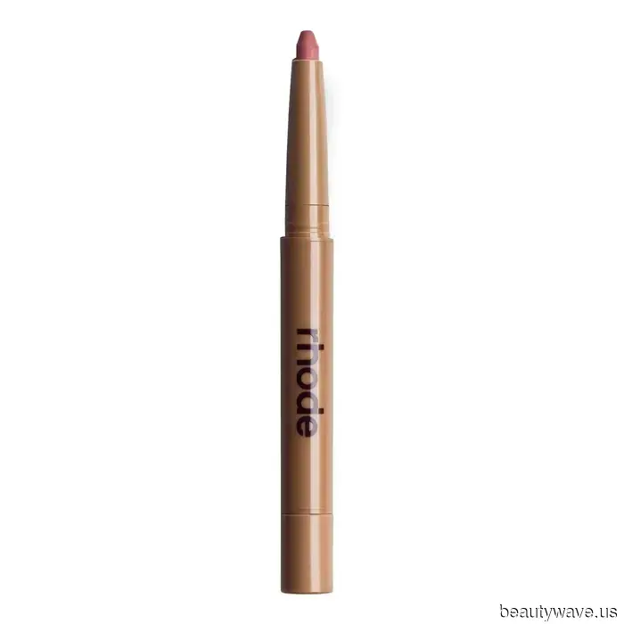 Hailey Bieber has persuaded me to embrace brown lipstick once more—here are the shades I would genuinely suggest.