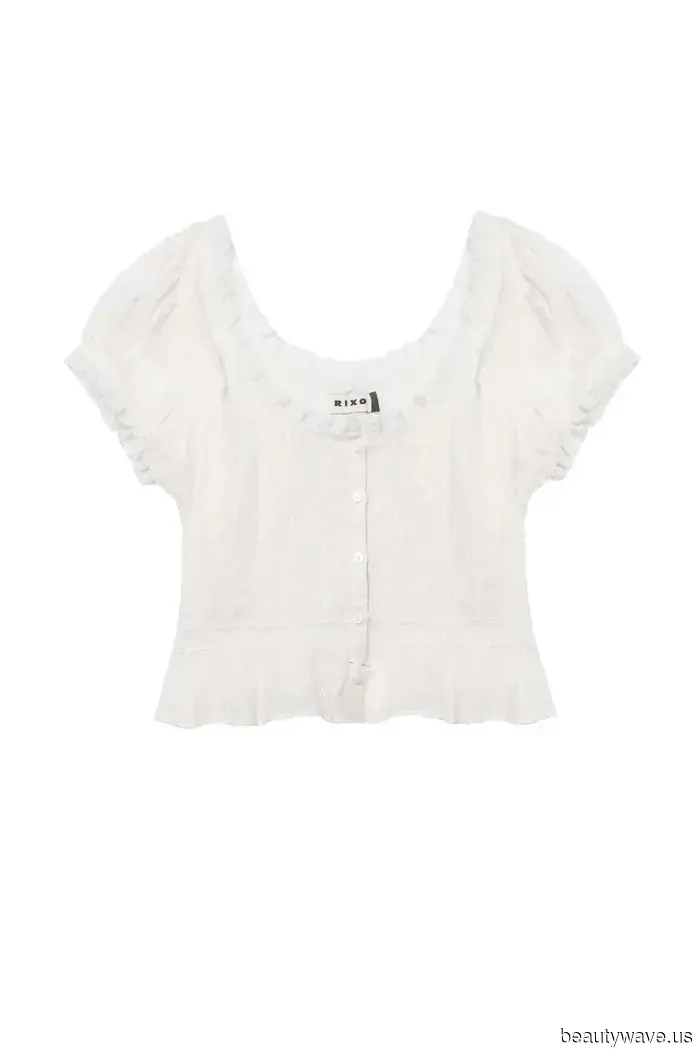 I've conducted the research—here are the *specific* sandal colors that pair best with blue jeans.