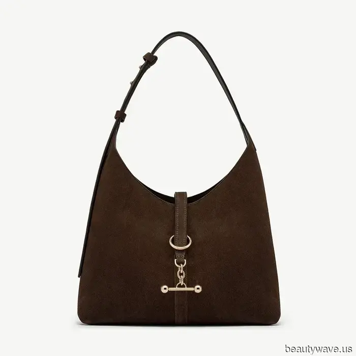 Ovunque guardo, donne parigine eleganti portano questa borsa alla moda che rivaleggia con gli stili dei designer.