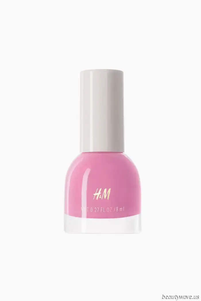 Questo è, a mani basse, il colore pedicure più elegante da indossare quest'estate