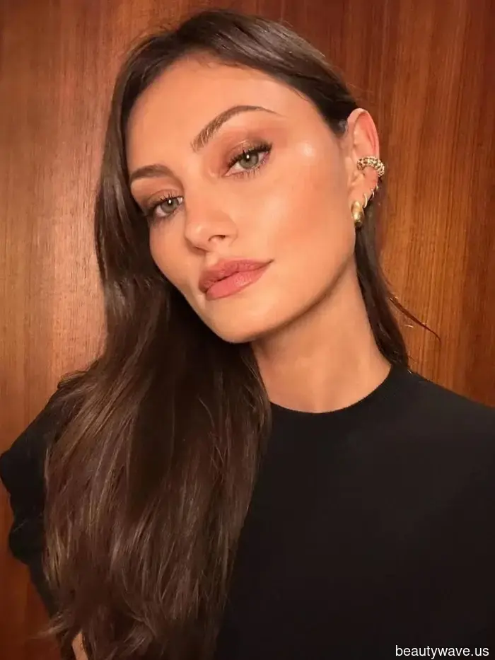 I Recently Consulted the Experts, Here Are the 6 Fall Makeup Color Trends You’ll Want to Be Aware Of.