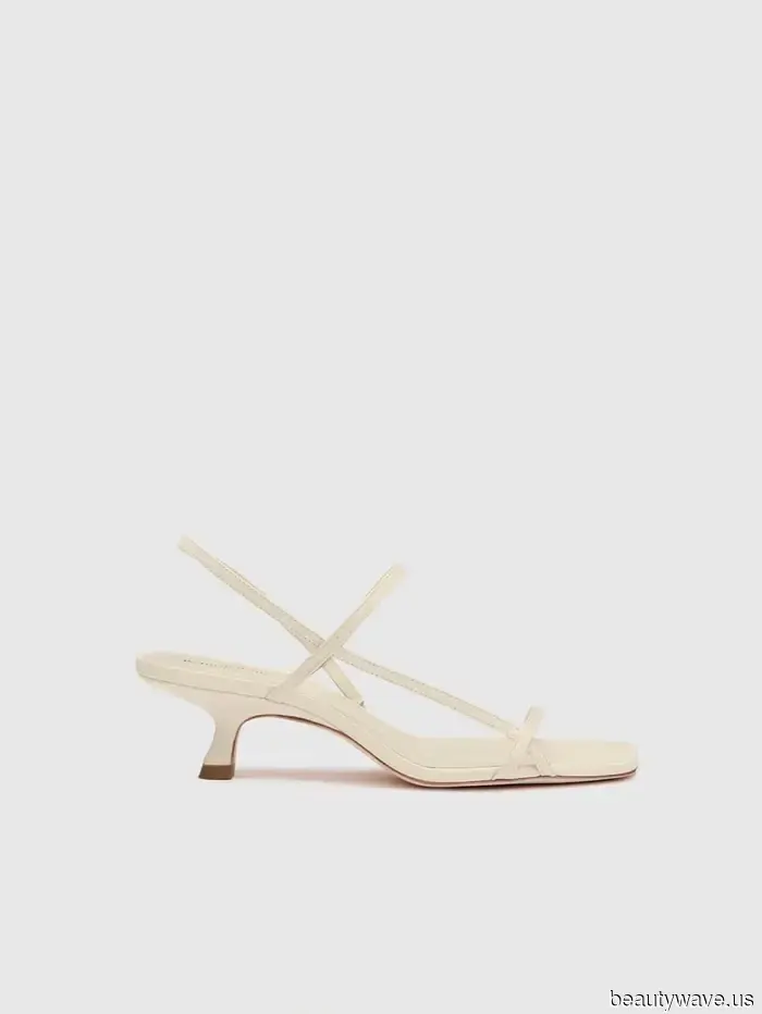 Stovepipe Jeans Are This Season's Trend—5 Sandals That Pair Well With Them