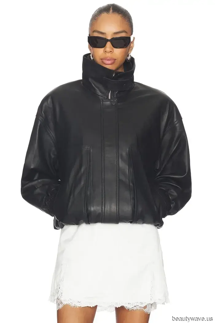 The official coolest jeans color to pair with sandals this year has just been announced.