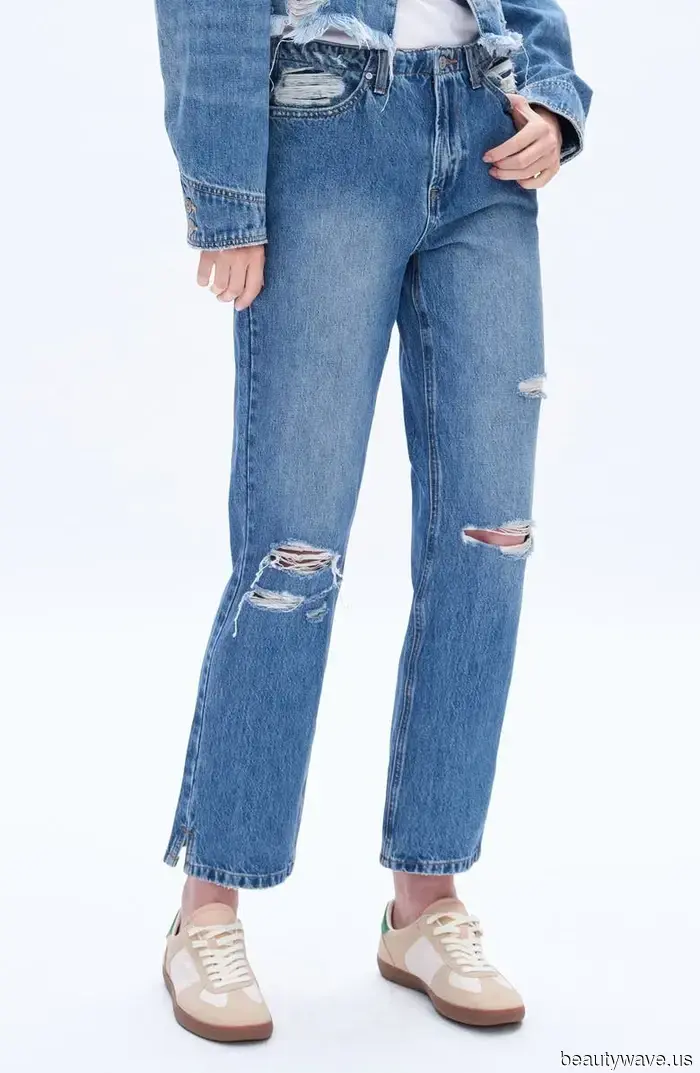 Keine Skinny Jeans hier&mdash;Modelle außerhalb der Arbeit in NY wissen, dass Sneakers mit diesem Denim-Trend cooler aussehen.