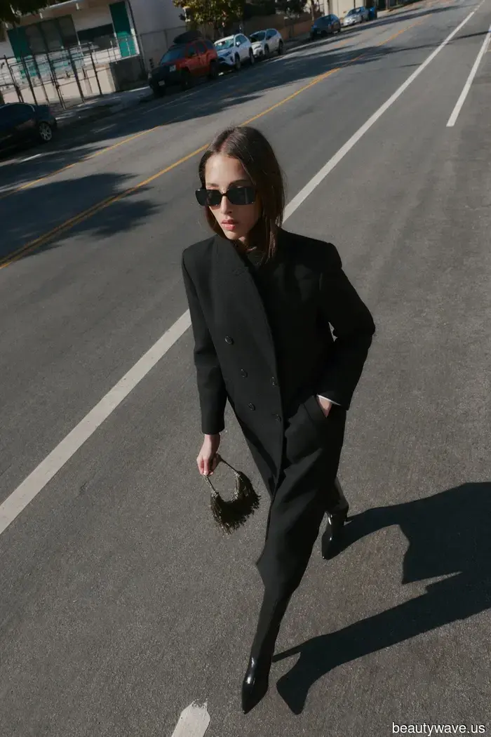 Я думаю, что лондонцы классные, но парижане делают джинсы намного стильнее&mdash;5 образов для копирования в 2026 году