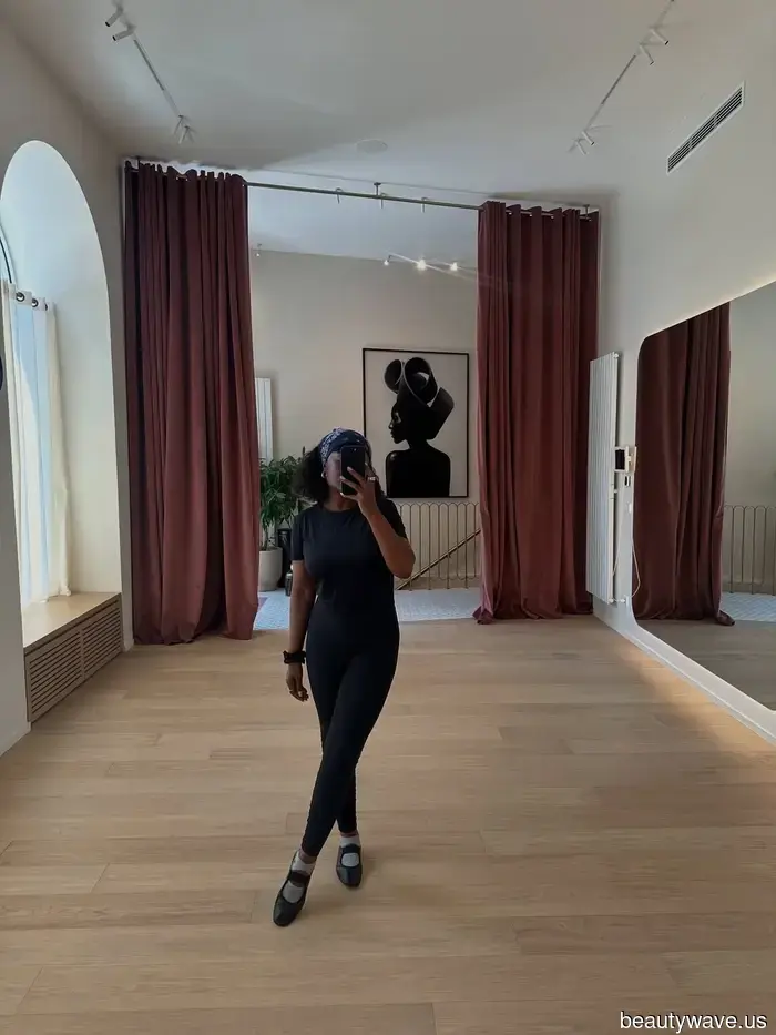 Ascoltami: Queste sono le 5 tendenze delle scarpe che le donne francesi indossano con i leggings nel 2026