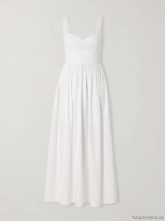 Gwyneth Paltrow ha appena aggiornato la sua tendenza per i vestiti estivi senza tempo con gli accessori più belli.