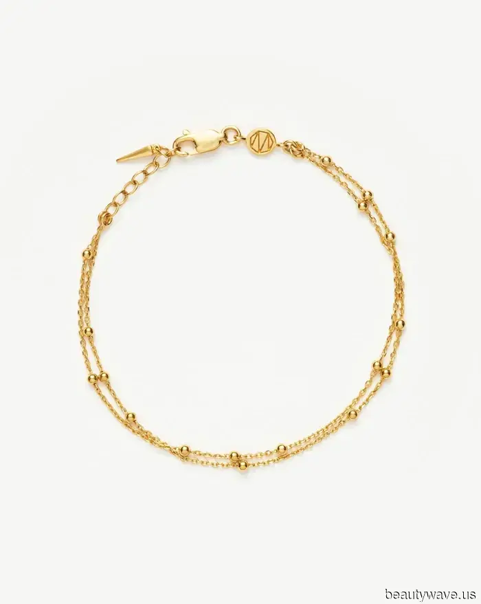 I usually don’t take advantage of sales, but I’m making an exception for the earrings that Sienna Miller loves.