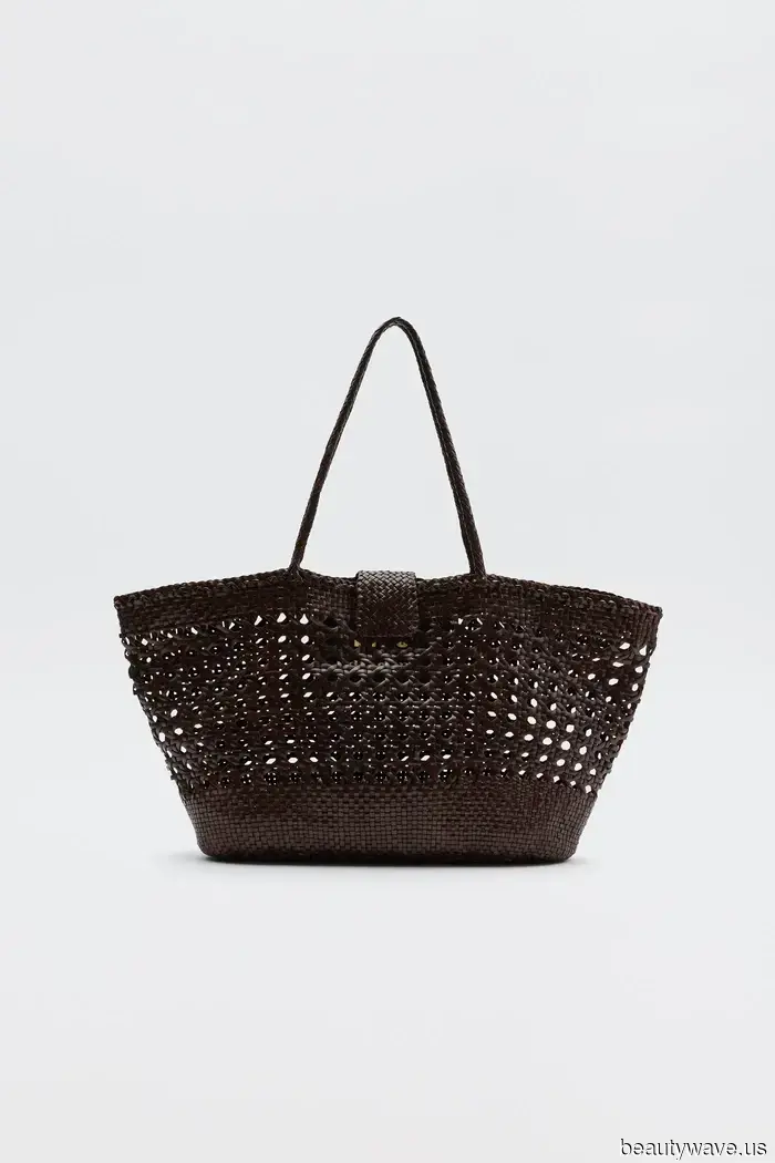 This Editor-Approved Coat is trending for the second consecutive year—and it's currently 25% off.