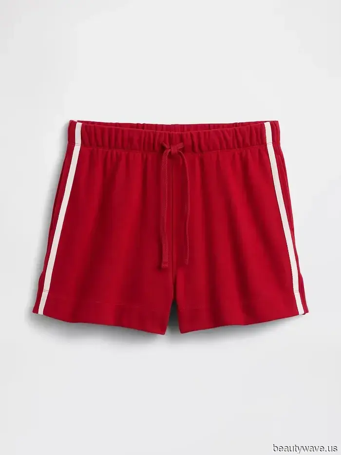 I just returned from Paris—there were these specific summer outfit combinations everywhere I looked.