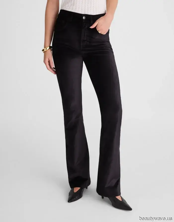 Allontanati dai tuoi jeans neri&mdash;Tutti con buon gusto indossano questa alternativa elegante con tacchi invece