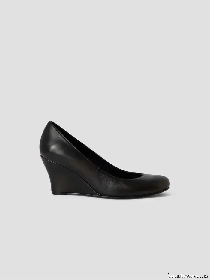 Dieser "veraltete" Schuhtrend hat diesen Sommer ein riesiges Comeback gefeiert&mdash;5 schicke Möglichkeiten, wie es-Mädchen ihn jetzt tragen.