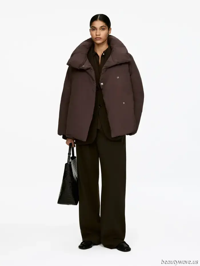 Arket's Cult Barn Jacket Sold Out Within Days—Now It's Available Again in a More Stylish Color.