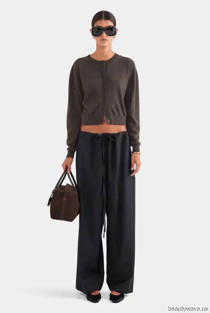 The Only Pants I'm Purchasing This Spring Have This One Particular Feature