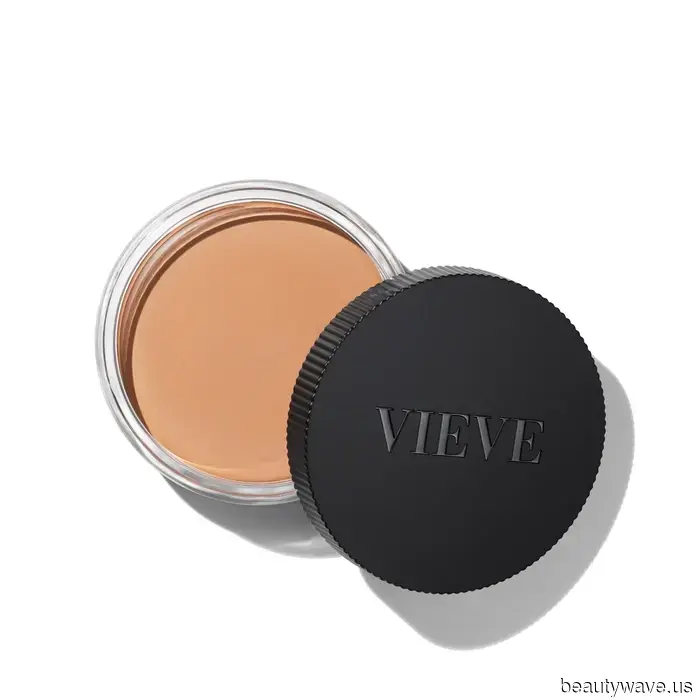 A Makeup Artist Shares Their Top Bronzer Picks for Mature Skin