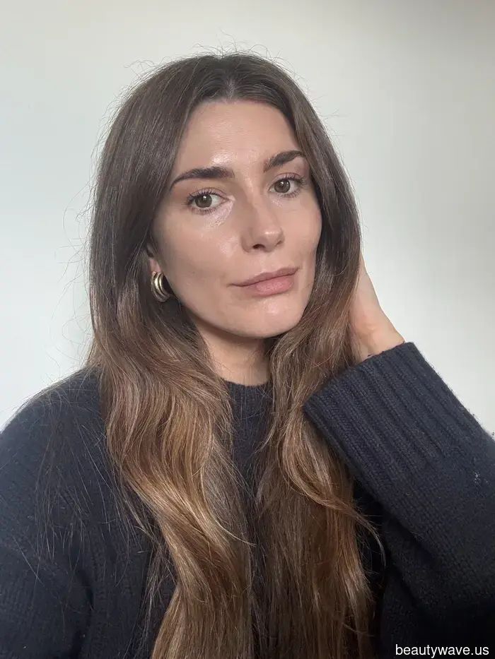 Usé IA para crear una base de maquillaje personalizada que parece segunda piel—Aquí te explico cómo hacerlo.