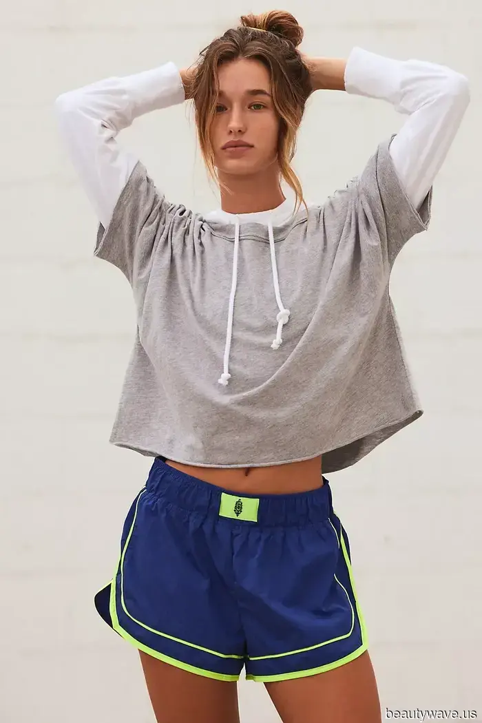 L'insegnante di yoga preferita di Hailey Bieber svela il suo guardaroba capsule di athleisure&mdash;ed è fantastico