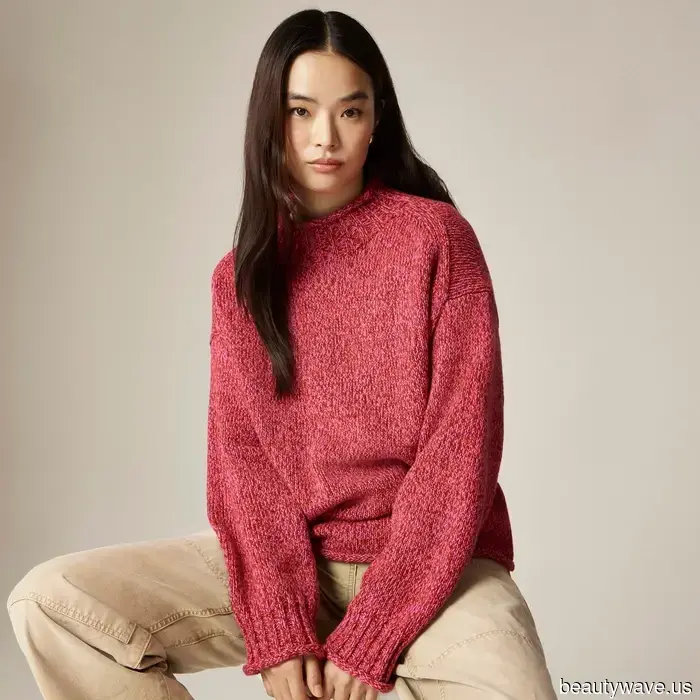 J.Crew ha appena lanciato una nuova generazione dei suoi iconici maglioni a collo alto.