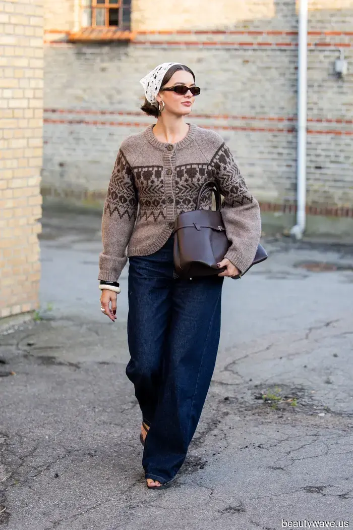 Dieses einfache Denim-Update wird Ihre Outfits in diesem Herbst trendig aussehen lassen.